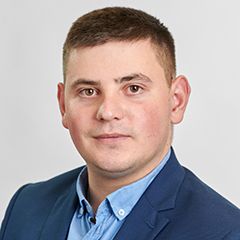 Карпов Артем